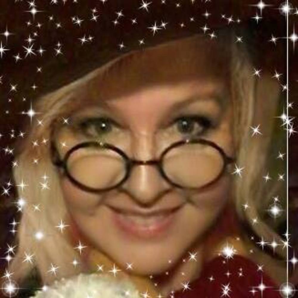 Meet your Posher, Alana